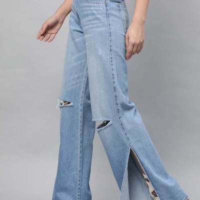 "Women Blue Flared Mid-Rise Slash Knee Stretchable Jeans "